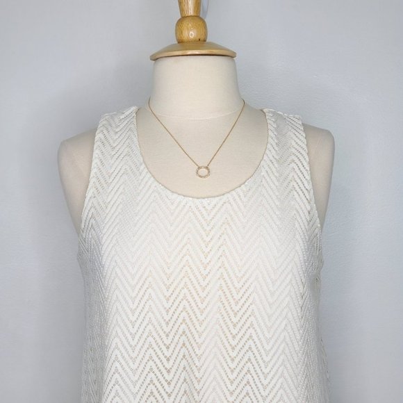 Candie's Cream Layered Chevron Lace Layered Sleeveless Top, Size L - Picture 2 of 10